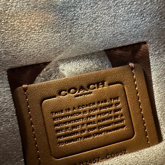 Coach Tan Leather Shoulder Bag - Picture 2 of 6